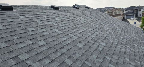 Asphalt shingle roof replacement in Winnipeg - Kab Boot Pro