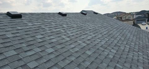 Asphalt shingle roof replacement in Winnipeg - Kab Boot Pro