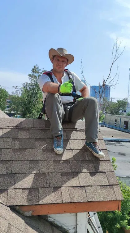 asphalt-roof-shingle-installation-and-replacement-near-me-winnipeg-kab-boot-pro-420×750-10